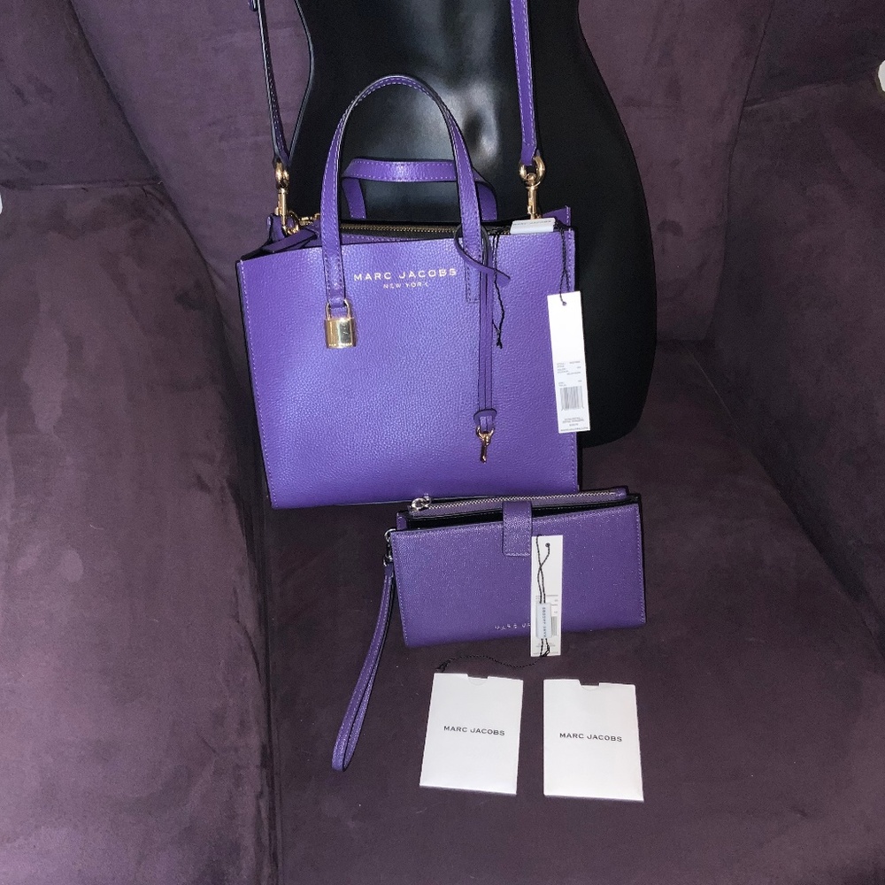 Authentic Marc Jacobs Handbag/Crossbody and Wallet